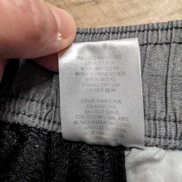 Valor Collective Flamingo pineapple Print Swimming Trunks - Picture 9 of 12